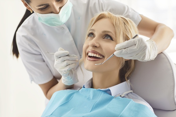 Dental Crown Vs  Dental Bridges For Tooth Replacement