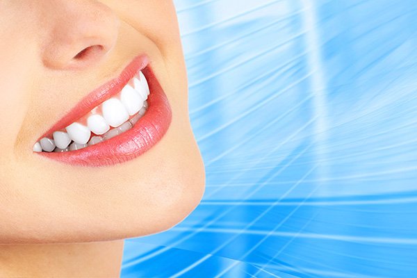 How To Use Teeth Whitening Trays From A Dentist