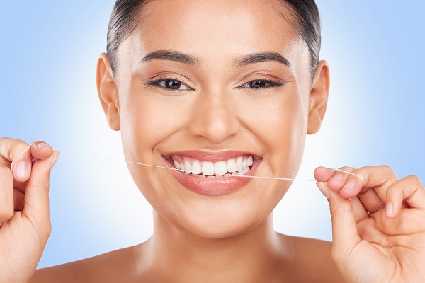 How To Ease Sensitivity When Teeth Whitening